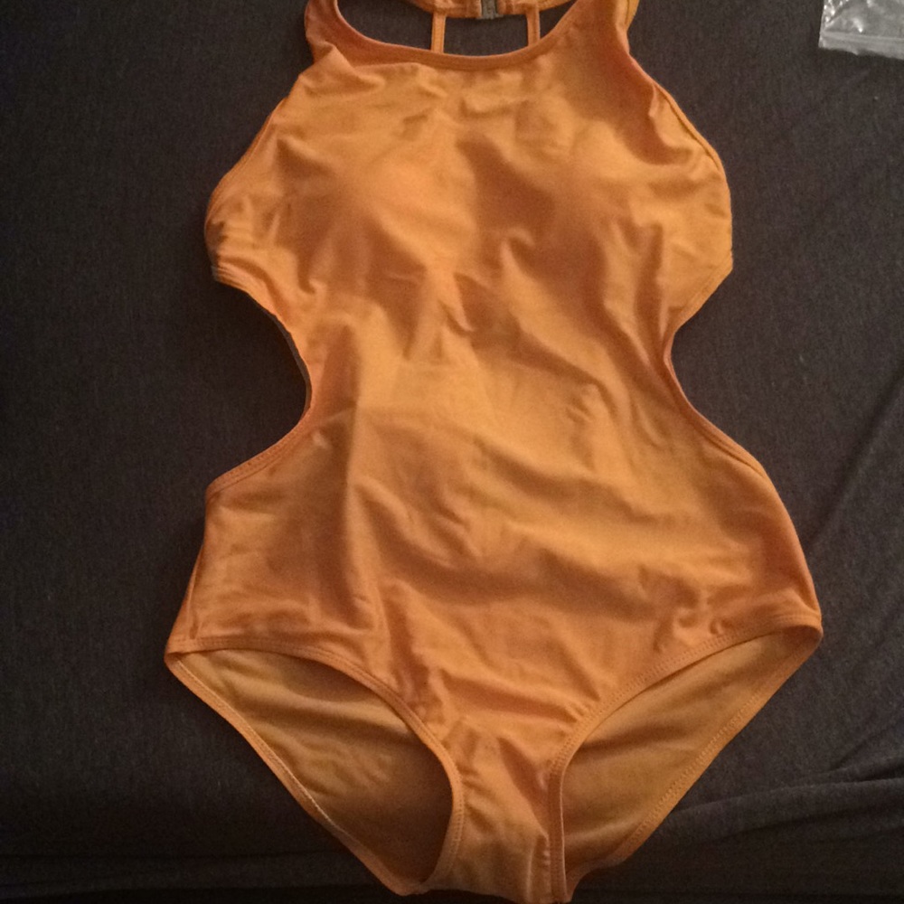 Bathing suit